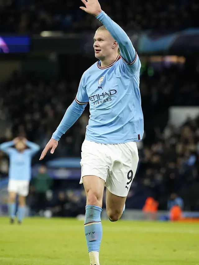 Foto: Erling Haaland Tak Terbendung, Cetak 5 Gol dan Bawa Manchester City Lolos ke Babak Perempat Final Liga Champions