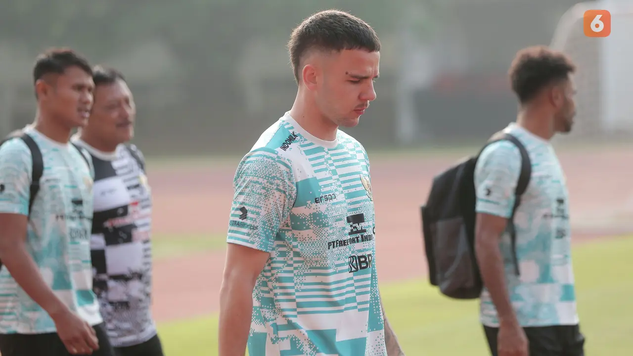 Calvin Verdonk - Latihan Timnas Indonesia