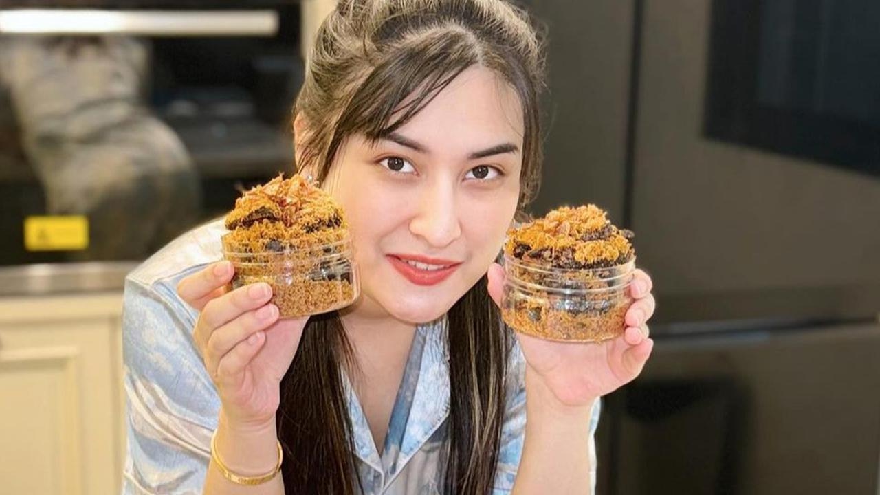 Fakta-fakta Angbeen Rishi Istri Cantik Adly Fairuz Kini Geluti Bisnis Peyek dan Sambal, Sukses Dapat Banyak Pesanan