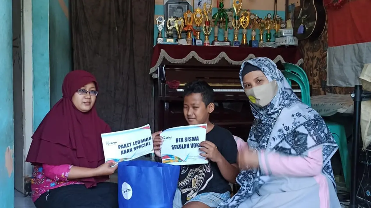 Tunanetra berprestasi