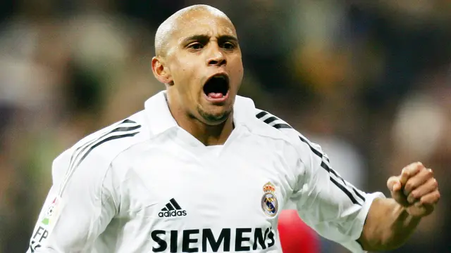 Bek Subur Cetak Gol