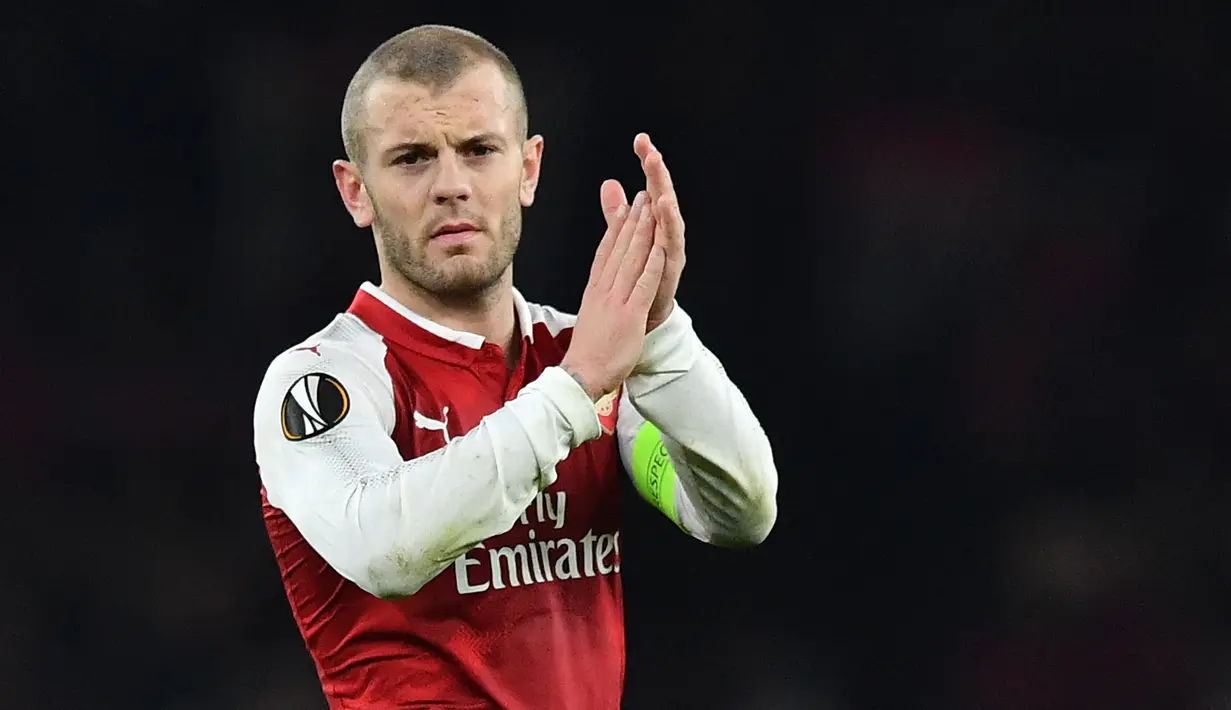 Perayaan tahun baru menjadi tradisi yang dilakukan di seluruh penjuru dunia. Tak terkecuali oleh para pesepak bola top Eropa. Bahkan 7 di antaranya memiliki nilai lebih setiap merayakannya, karena ternyata bertepatan pula dengan perayaan hari ulang tahun mereka. (AFP/Ben Stansall)