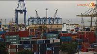 Pelabuhan Teluk Lamong di Surabaya, Jawa Timur akan mulai beroperasi Mei 2014.