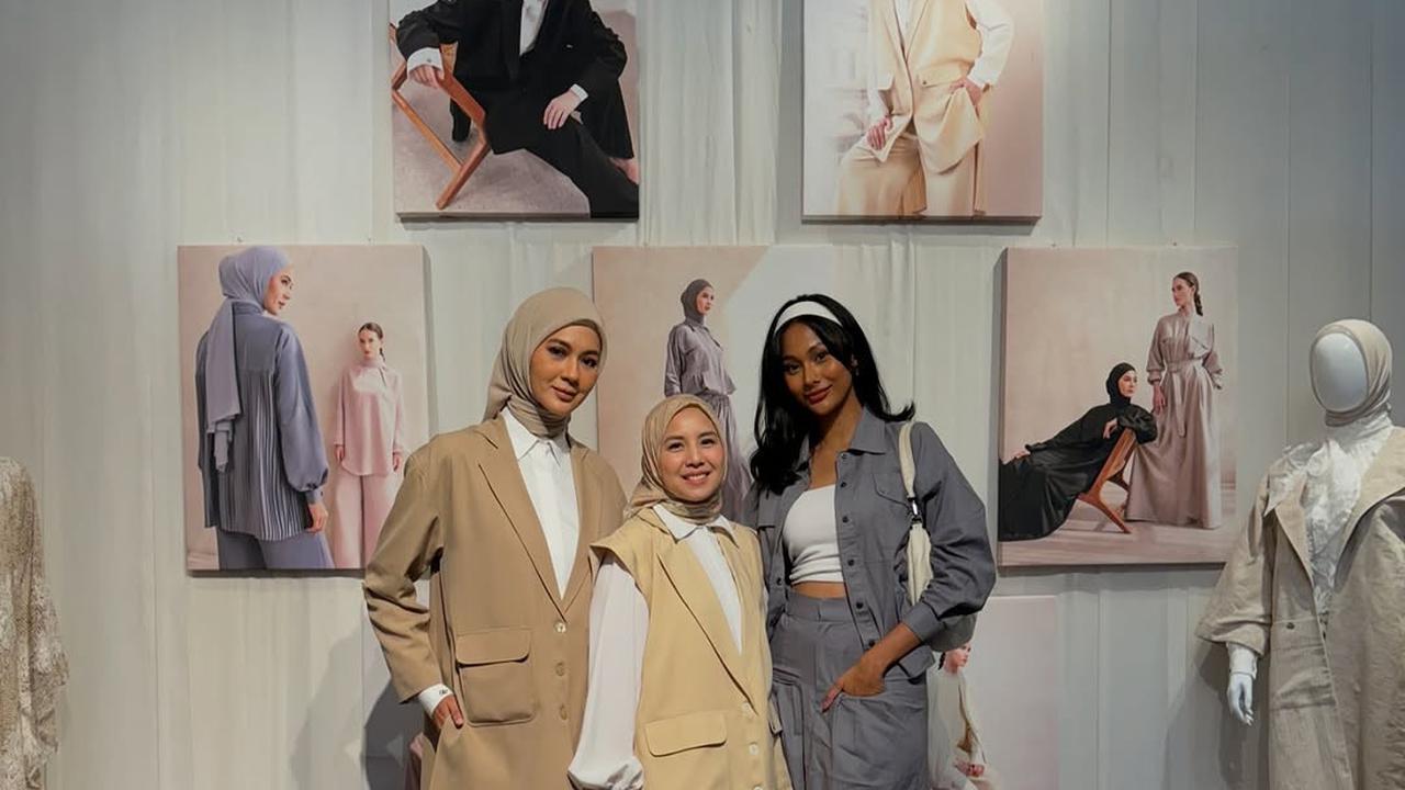 Potret Tya Ariestya Hadir di Grand Opening Butik Baru Paula Verhoeven, Dukung dan Doakan Agar Laris