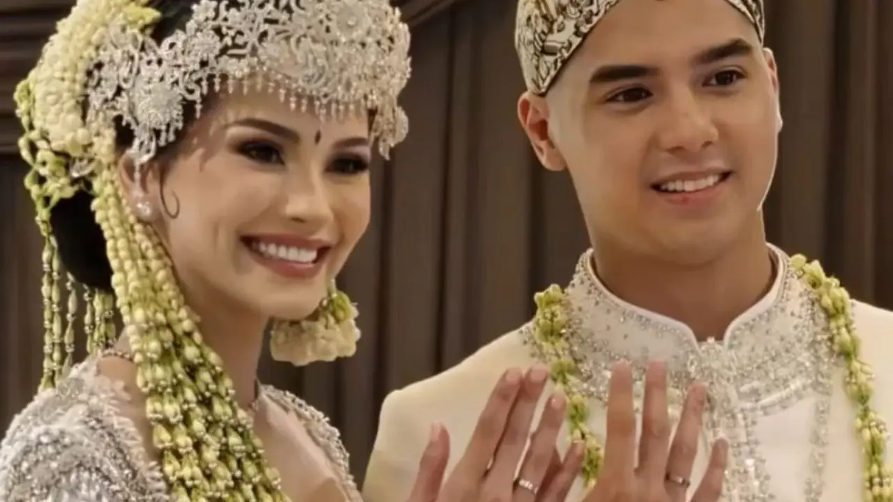 Tampilan Busana Pengantin Alyssa Daguise Saat Menikah dengan Al Ghazali. (Dok: IG @alalyssalovers)