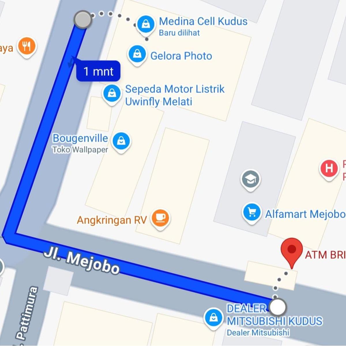 Nasabah BRI melakukan transaksi di Agen BRILink