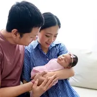 Potret keluarga Jessica Tanoesoedibjo dan Jonathan Natakusuma (Instagram/@jessicatanoe)