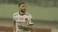 Ilija Spasojevic adalah pemain sepak bola asal Montenegro berkewarganegaraan Indonesia yang bermain di Liga 1 untuk klub Bali United. (Bola.com/M Iqbal Ichsan)