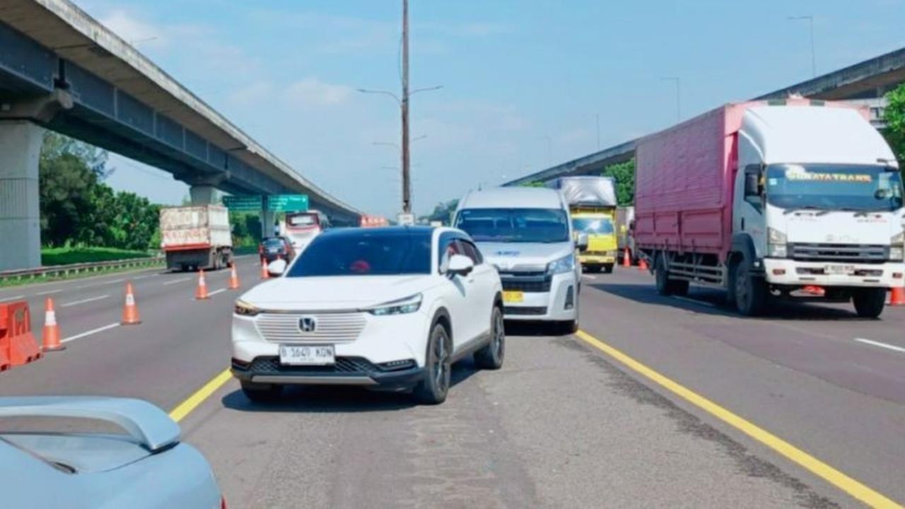 Libur Jumat Agung: Contraflow Tol Japek Diterapkan Antisipasi Kepadatan Arus Mudik