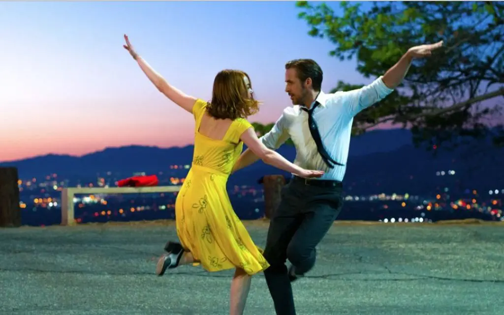 Emma Stone dan Ryan Gosling dalam La La Land.