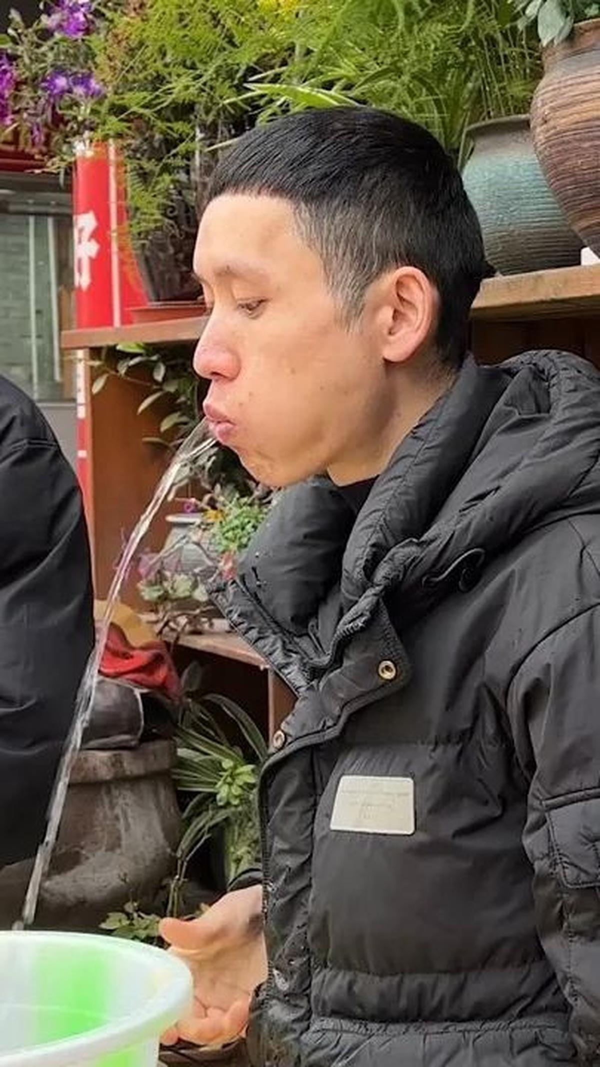 Memecahkan Rekor Guinness<br>