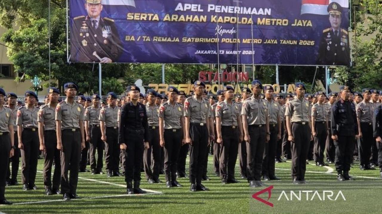 Kapolda Metro Jaya Tekankan Pentingnya Profesionalisme Bintara Remaja Brimob untuk Pengabdian