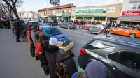 Warga Kanada Lindungi Masjid Saat Umat Islam Ibadah Salat Jumat 