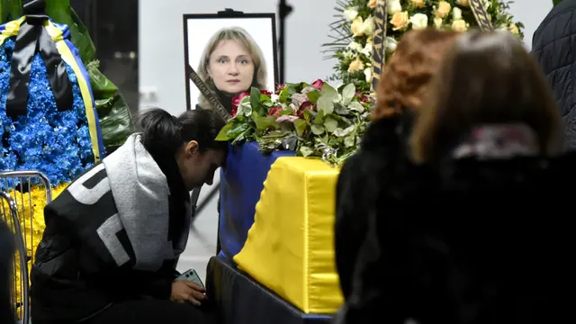 Suasana Haru Selimuti Kedatangan Korban Pesawat Ukraina di Iran