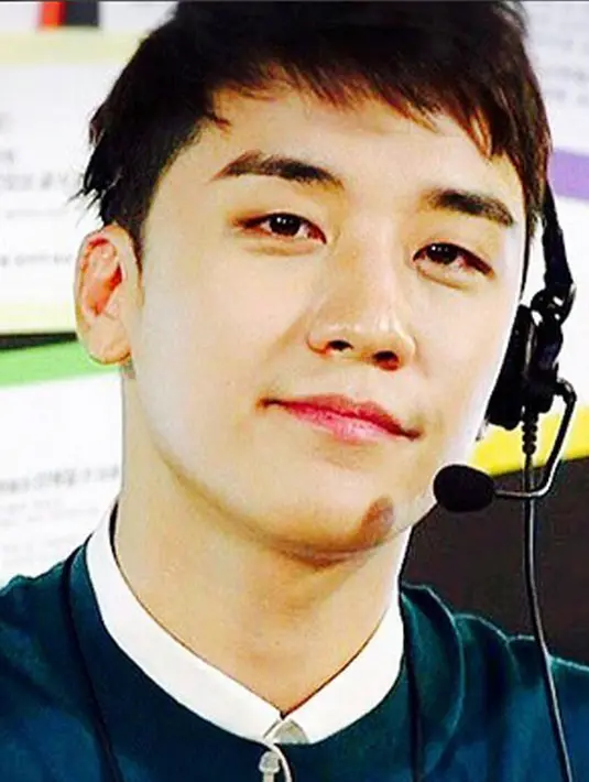 Keduanya dikabarkan punya hubungan spesial, terlebih saat Seungri mengunggah sebuah foto di akun instagramnya bersama Bae. (Instagram/seungriseyo)