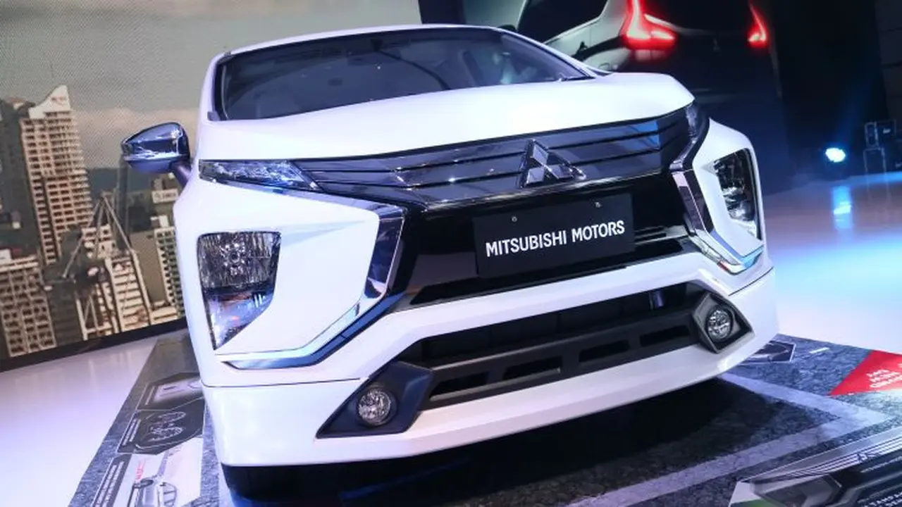Small MPV Mitsubishi