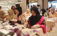 Cara Unik Pemilik Clairmont Rayakan Hari Kartini bersama Perempuan UMKM di Dapur