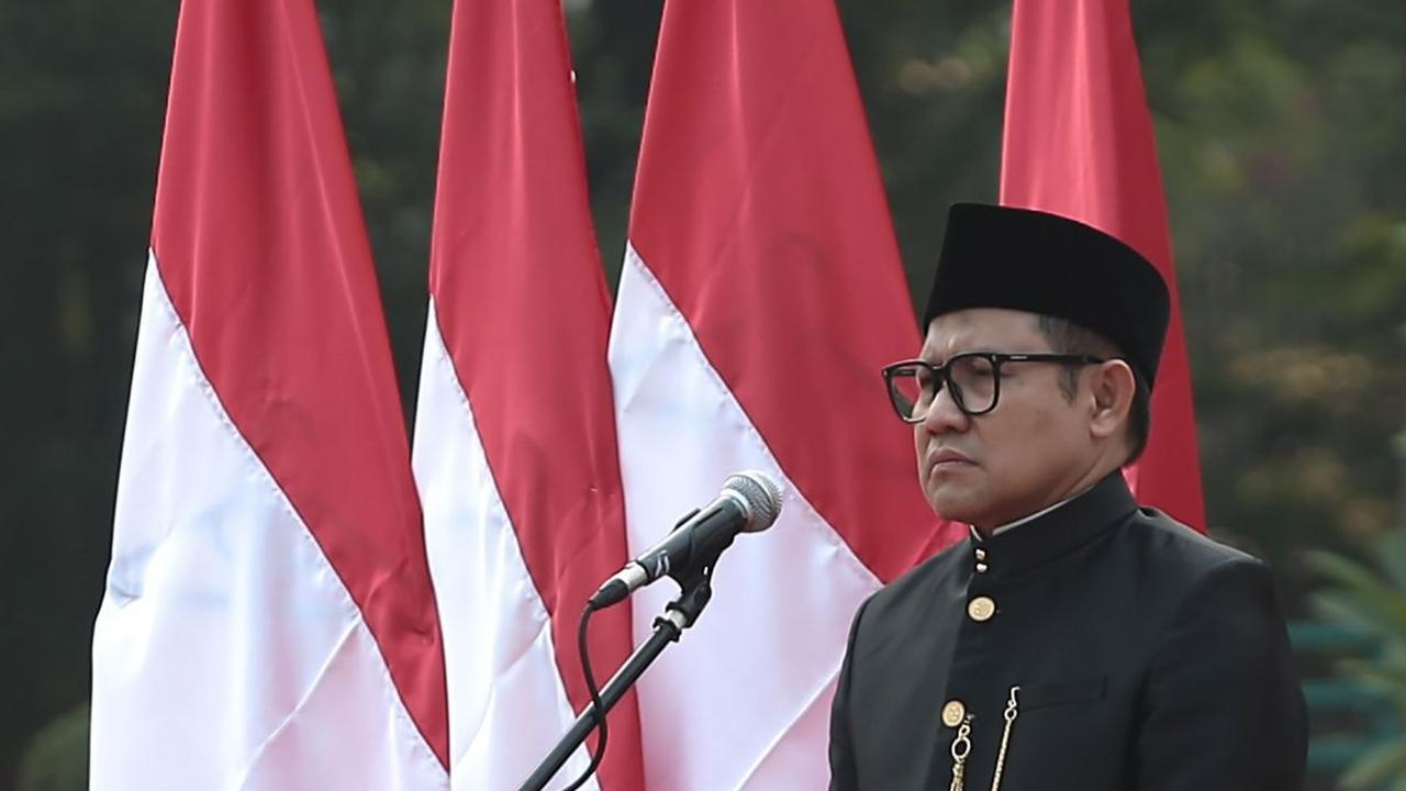 FOTO: Gelar Apel dan Parade Kesaktian Pancasila di Tugu Proklamasi, Cak imin Hadir dalam Balutan Busana Betawi