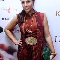 Konser dengan tiket dibandrol Rp 1 juta itu dihibur oleh pengisi soundtrack film 'I Am Hope'. Seperti RAN, Yura, Alexa, Ario Bayu dan Indri. Dari hasil penjualan tiket itu akan di donasikan ke yayasan. (Andy Masela/Bintang.com)