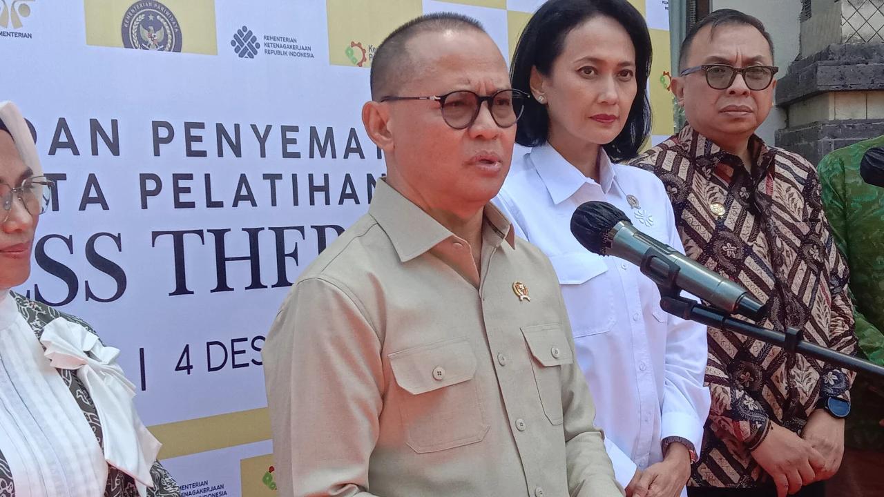 Kebakaran di Hong Kong, Menteri Mukhtarudin Sebut 9 PMI Belum Ditemukan
