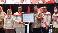 Pencatatan saham PT Platinum Wahab Nusantara Tbk, pemilik minuman Teguk di Bursa Efek Indonesia (BEI), Senin (10/7/2023). (Foto: BEI)