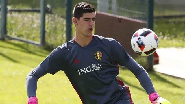 Belgia Santai saat Berlatih Jelang Perempat Final Piala Eropa 2016