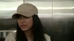 Mengisi waktu dengan banyaknya aktivitas membuat Widy lupa tengah menjalankan ibadah puasa.