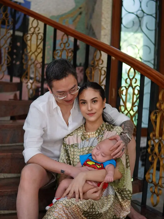 6 Potret Marcella Daryanani Bersama Suami dan Buah Hati yang Mencuri Perhatian