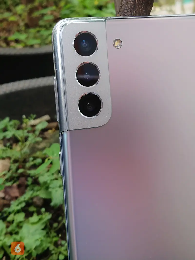Kamera Belakang Samsung Galaxy S21+