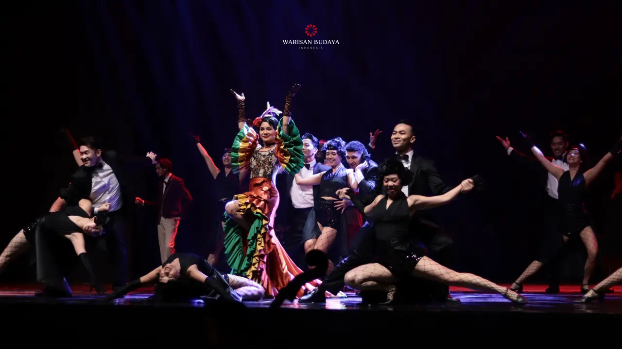 Sutradara Hanung Bramantyo menggelar Musikal Sinematik City Of Love saat Hari Valentine.
