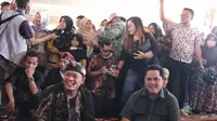 Erick Thohir saat nonton bareng wayang golek di Bandung Barat. (Istimewa).