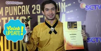 Piala kemenangan Reza Rahadian di ajang Festival Film Bandung (FFB) 2016 menjadi yang ketiga kalinya. Reza dinobatkan sebagai Pemeran Utama Pria Terpuji FFB 2016 di Film My Stupid Boss.