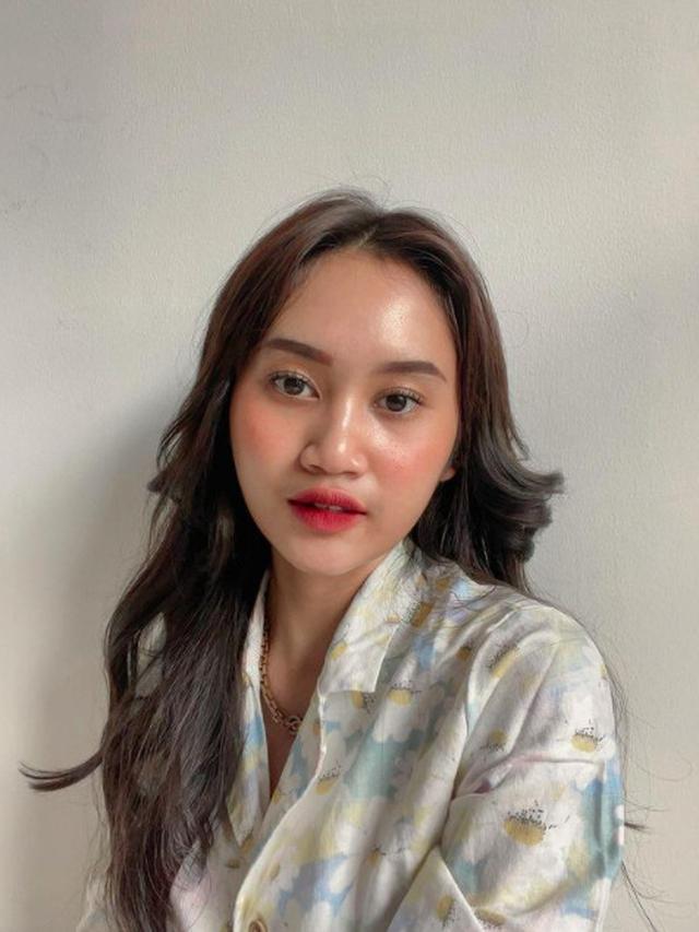 5 Potret Cantik Permesta Dhyaz Anak Farida Nurhan