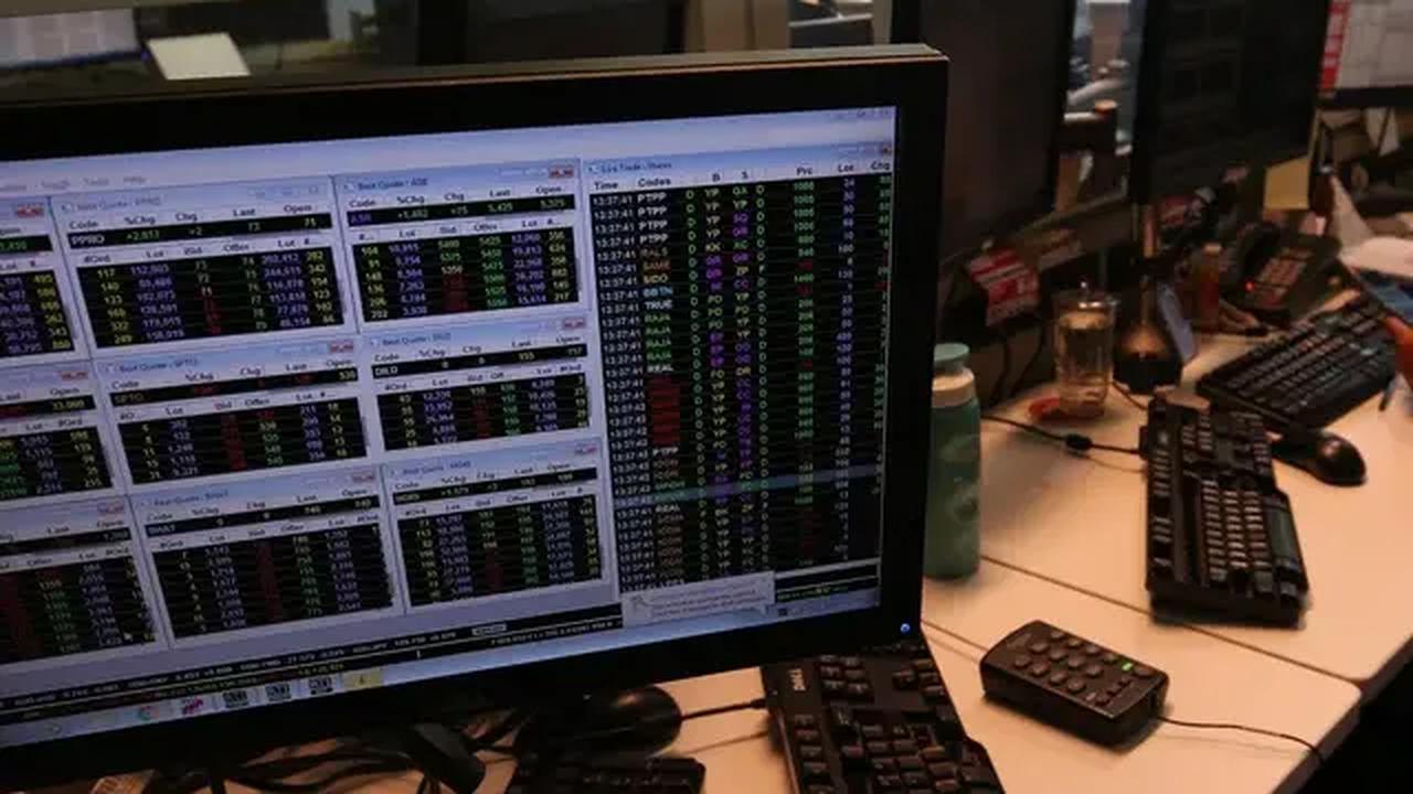 Head of Fixed Income Research Mandiri Sekuritas, Handy Yunianto menuturkan, saat ini risiko terbesar dari global untuk pasar obligasi. Hal ini jika the Fed terus menaikkan suku bunga bunga.