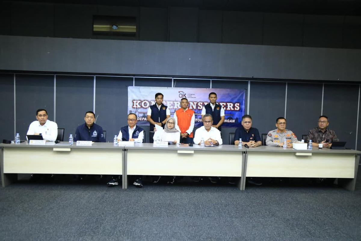 Polri Berhasil Pulangkan Buronan Red Notice Kasus Investasi Ilegal dari Qatar