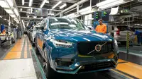 Volvo Resmi Hentikan Produksi Mobil Dieselnya (Motor1)