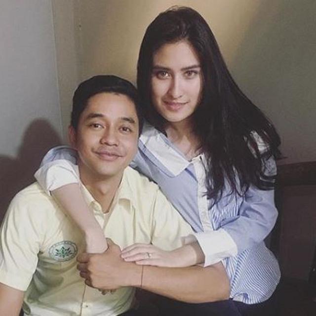 Adly Fairuz Bicara Soal Kehamilan Pertama Istri News Entertainment Fimela Com