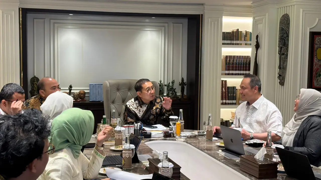 Menteri Kebudayaan (Menbud) Fadli Zon saat menerima Founder ESQ Group Ary Ginanjar Agustian. (Istimewa)