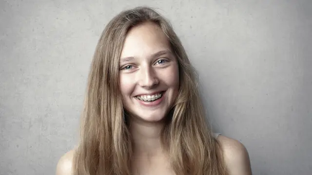 6 Tips dan Manfaat Penggunaan Kawat Gigi pada Anak