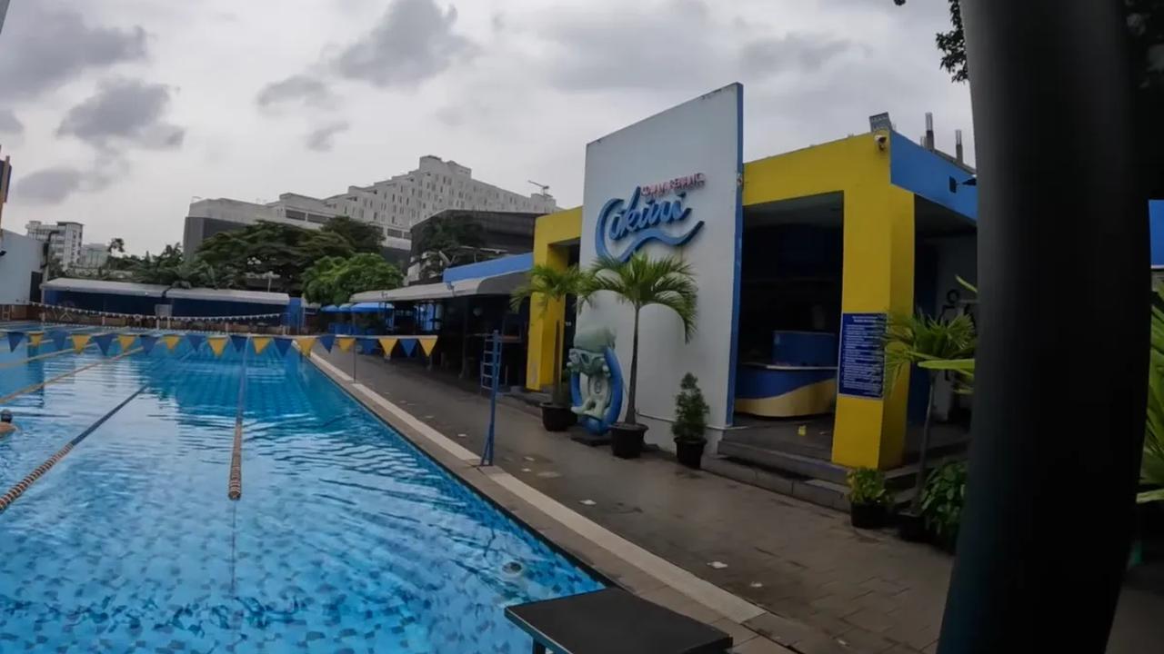 Kolam renang Cikini saat ini