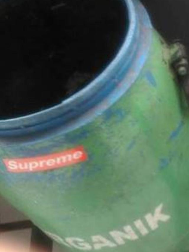 7 Foto Tulisan Lucu di Tempat Sampah Ini Bikin Senyum-Senyum Sendiri