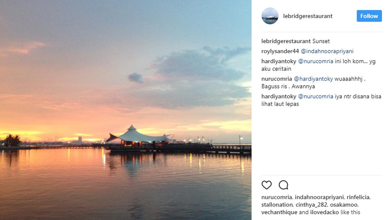 Ingin menikmati semilir angir dengan sajian istimewa di pinggir pantai? Anda harus berkunjung ke sini.