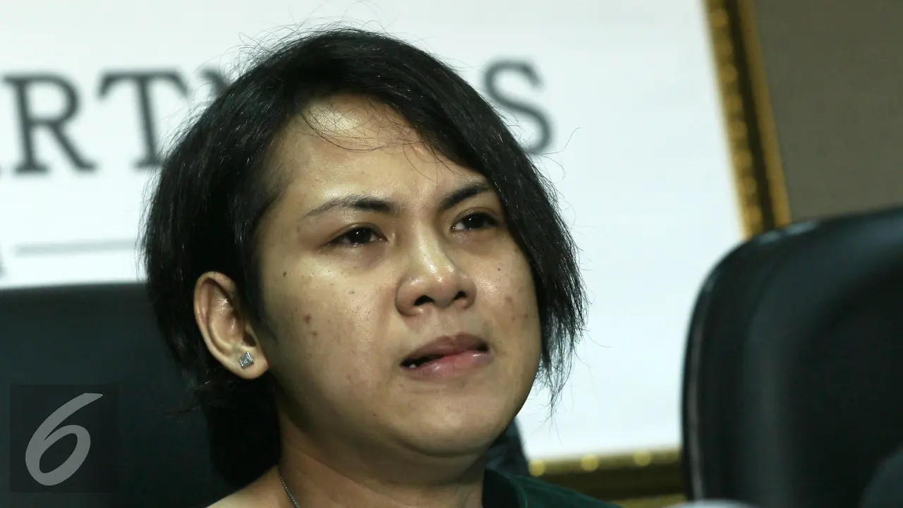 Istri Aming, Evelyn Nada Anjani