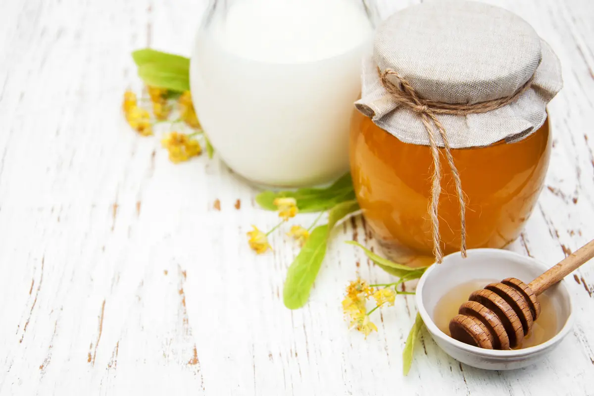 Khasiat Masker dari Bahan Madu dan Susu