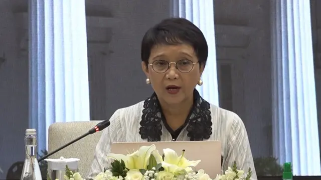 Menteri Luar Negeri Republik Indonesia Retno Marsudi dalam keterangan pers pada Jumat (3/11/2023). (Dok. Tangkapan layar saat keterangan pers)