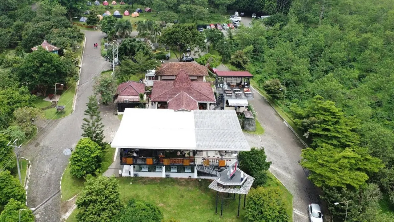 Rekomendasi Tempat Makan Dekat Dusun Semilir