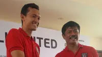 Pemain Bali United, Ngurah Nanak bersama pelatih Indra Sjafri