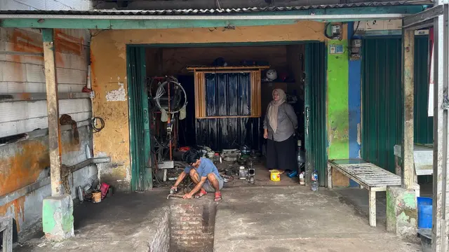 Aktivitas di Usaha Bengkel Neneng Yulianti