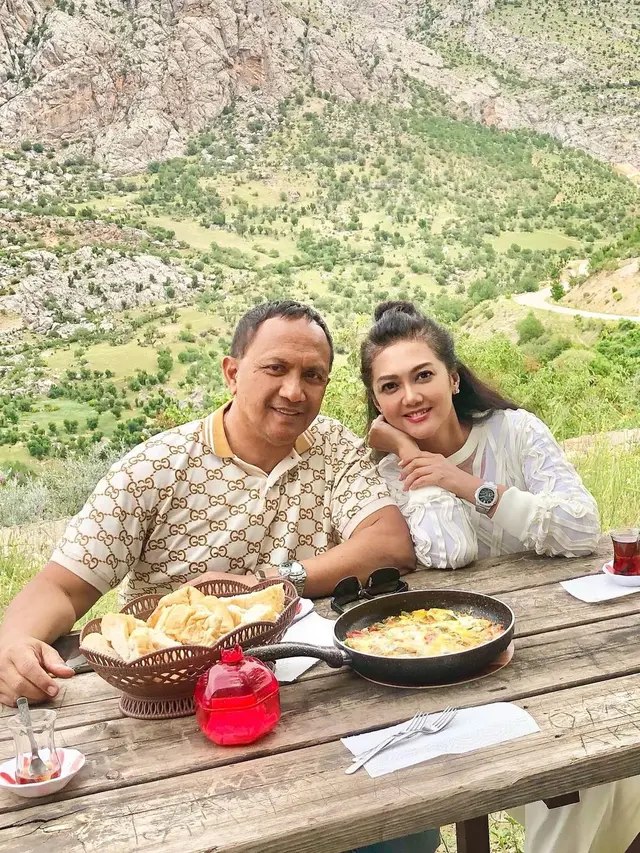 Bella Saphira (Instagram/bellasaphiraofficial)