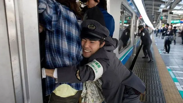6 Potret Penampakan Kota di Dunia saat Jam Sibuk Ini Bikin Geleng Kepala